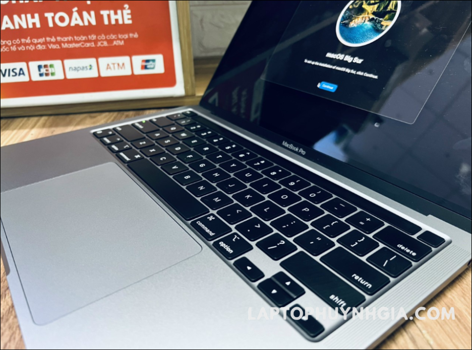 Macbook Pro 2020 3705